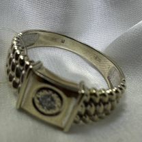 Печатка из белого золота с бриллиантом